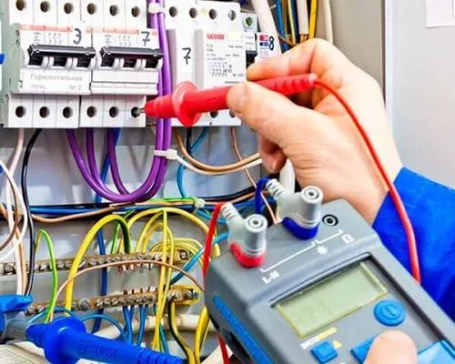 Обслуговування електрообладнання, трансформаторів та генераторів